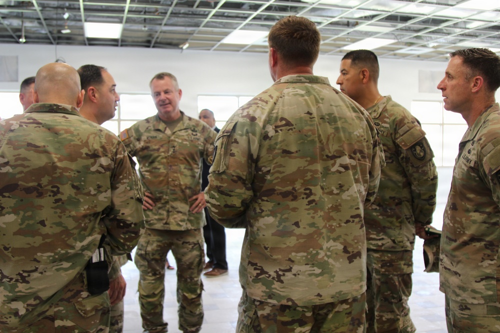 AMC Commanding General visits Fort Bragg CSDV site