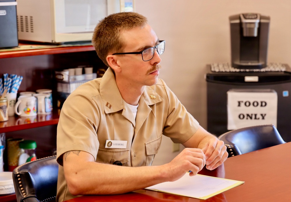 Anesthesiologist serves as NMRTC Twentynine Palms 'CO for a Day'