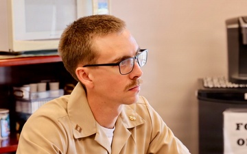 Anesthesiologist serves as NMRTC Twentynine Palms 'CO for a Day'