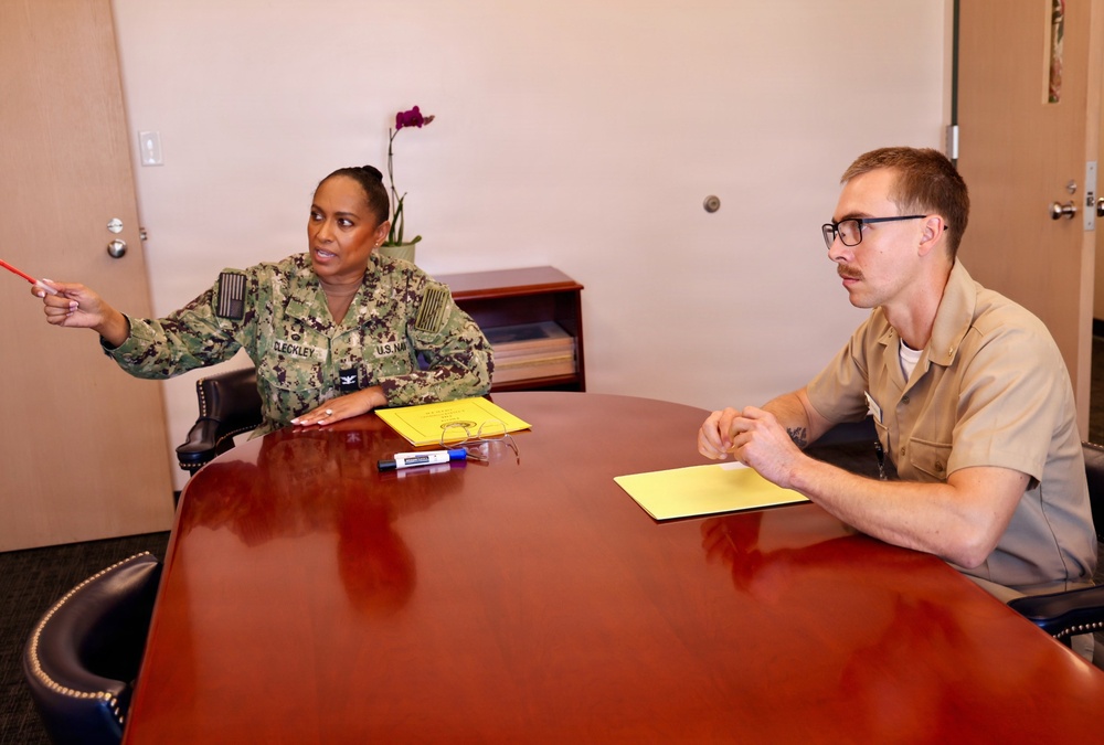 Anesthesiologist serves as NMRTC Twentynine Palms 'CO for a Day'