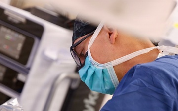 Anesthesiologist serves as NMRTC Twentynine Palms 'CO for a Day'