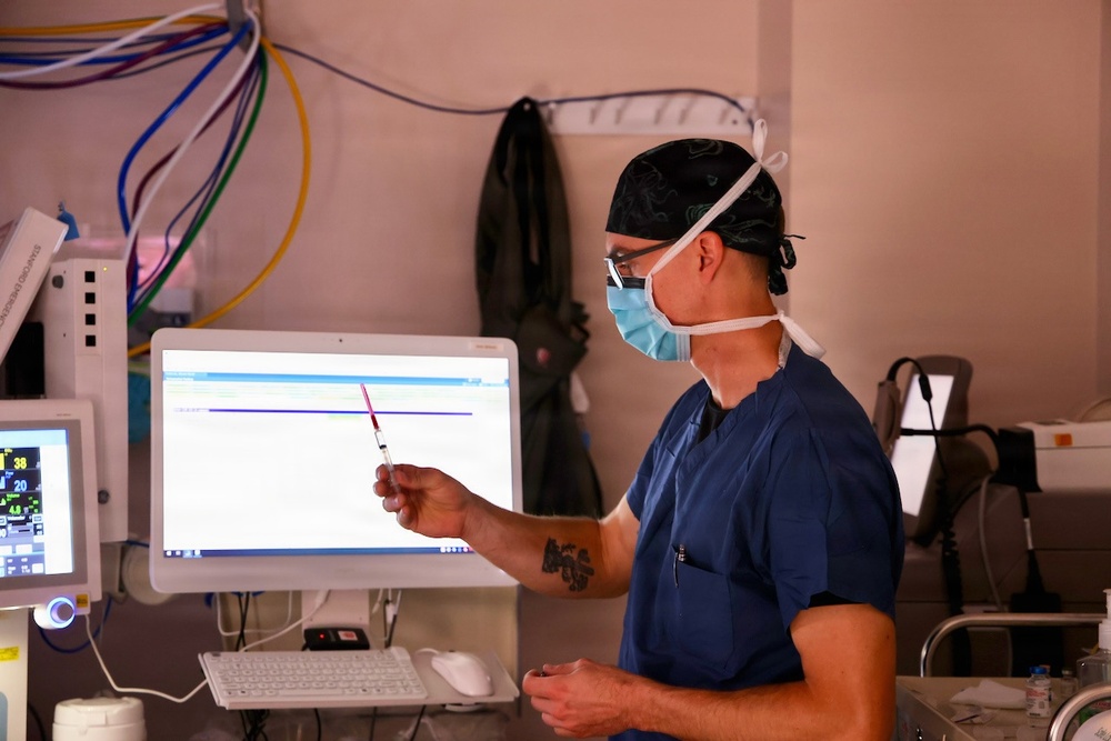 Anesthesiologist serves as NMRTC Twentynine Palms 'CO for a Day'