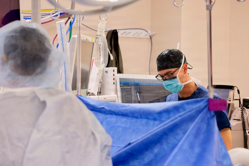 Anesthesiologist serves as NMRTC Twentynine Palms 'CO for a Day'