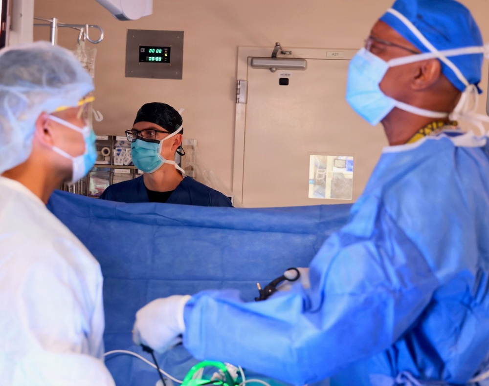 Anesthesiologist serves as NMRTC Twentynine Palms 'CO for a Day'