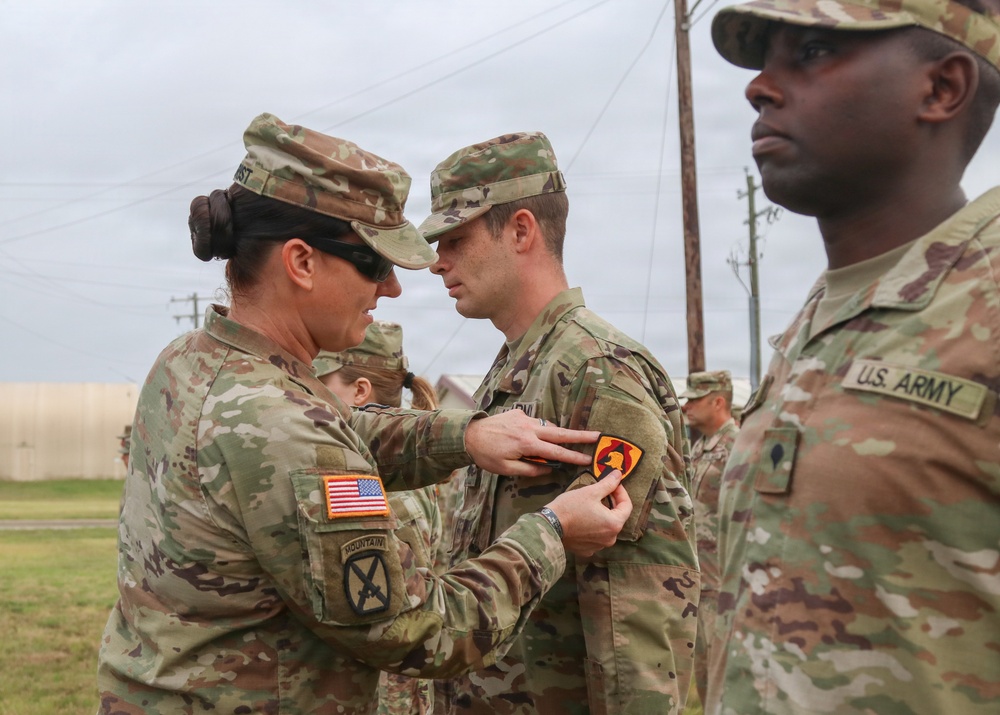 Color Shoulder Sleeve Insignia Patching Ceremony for Iowa Army National Guard Unit