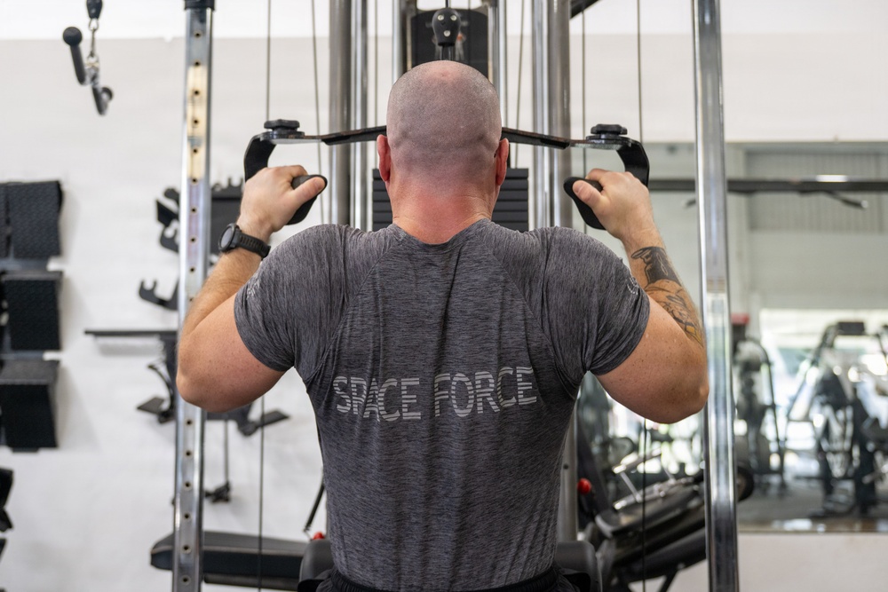 USSF Guardian exceeds standards and sets Hawaii state records for powerlifting