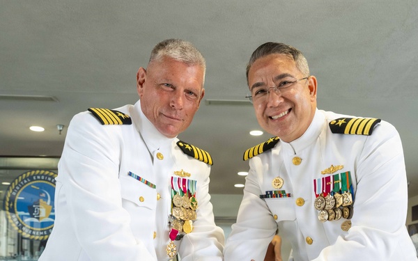 Capt. Nicholas Hoffman Relieves Retiring Commanding Officer of Naval Surface Warfare Center, Port Hueneme Division