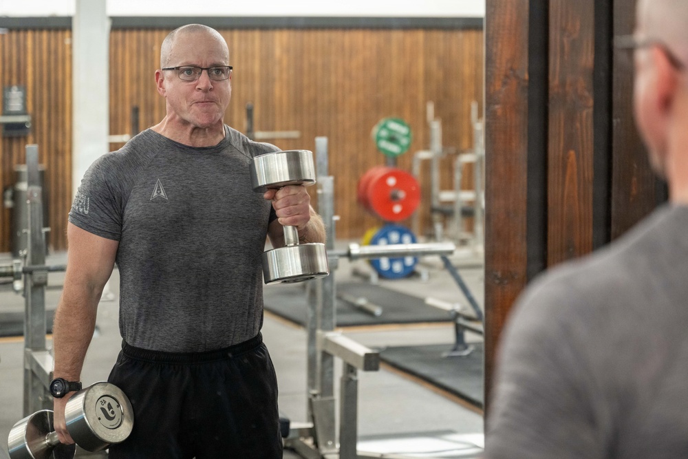 USSF Guardian exceeds standards and sets Hawaii state records for powerlifting