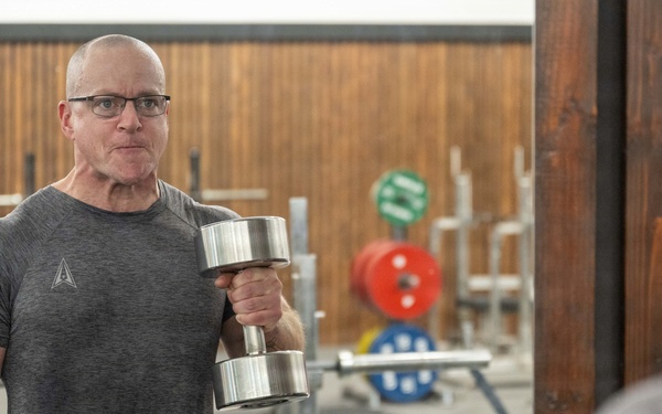 USSF Guardian exceeds standards and sets Hawaii state records for powerlifting