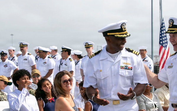 USS Santa Barbara (LCS 32) Conducts Change of Command