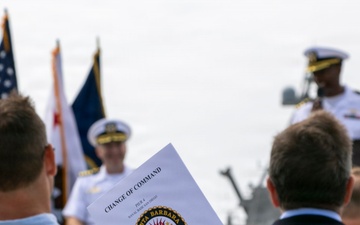 USS Santa Barbara (LCS 32) Holds Change of Command Ceremony