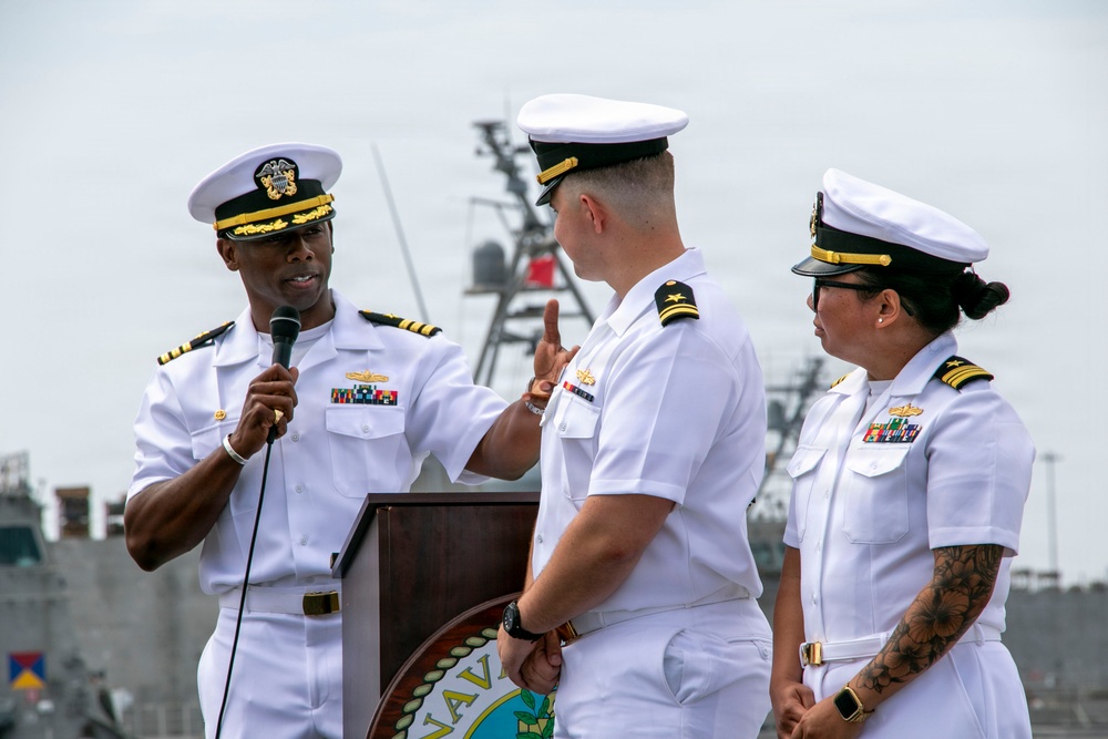 USS Santa Barbara (LCS 32) Holds Change of Command Ceremony