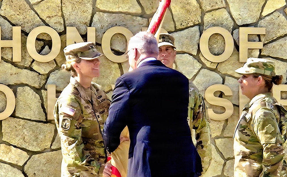New commander assumes command of U.S. Army Garrison-Fort McCoy