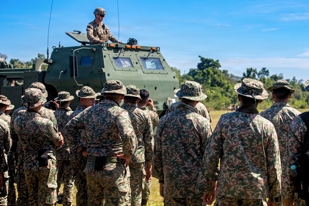 Keris Strike 2026:: Malaysian Army leaders get closeup look of the U.S. Army's mobile rocket system
