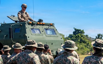 Keris Strike 2026:: Malaysian Army leaders get closeup look of the U.S. Army's mobile rocket system