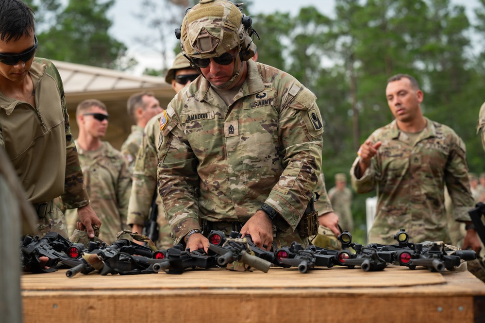 VCNGB, SEA visit national-level ARNG Best Warrior Competition