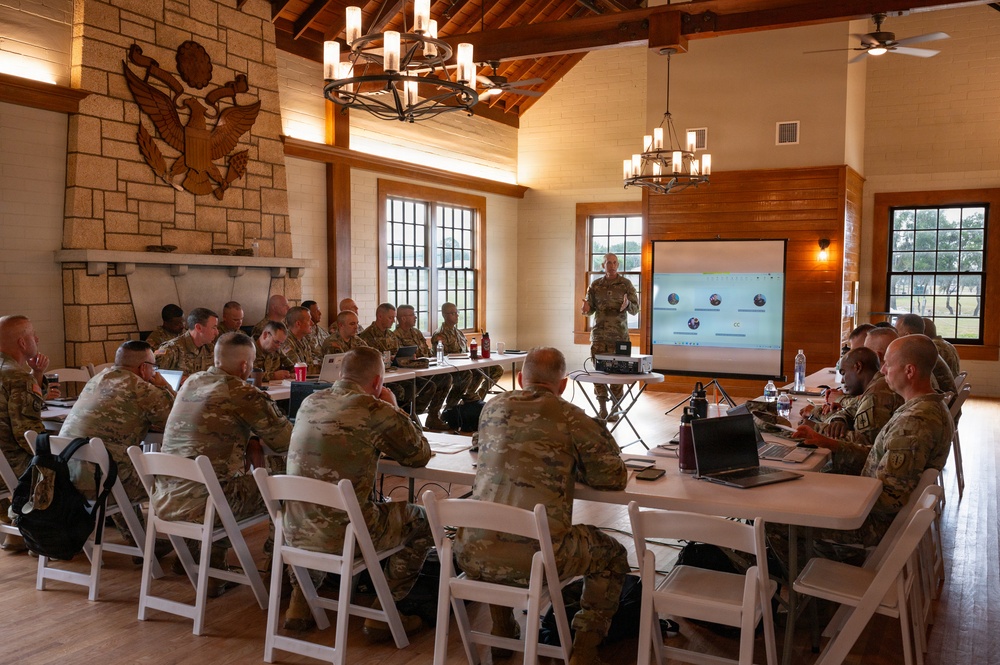 SEA Raines speaks at Command Sergeants Major Advisory Council conference
