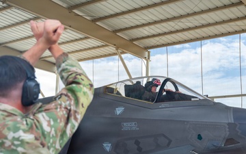 Passing the Torch: a commander’s final flight crosses paths with student pilot’s first in the F-35