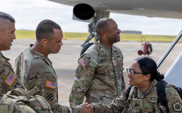 319th ESB Soldiers Return Home Following Hostile CENTCOM Deployment