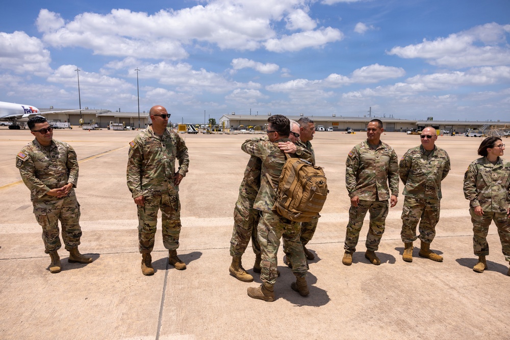 319th ESB Soldiers Return Home Following Hostile CENTCOM Deployment