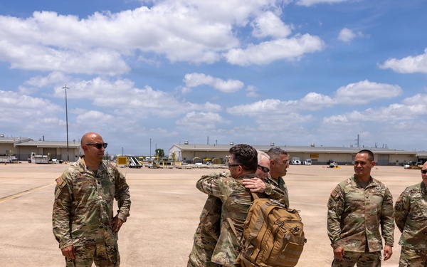 319th ESB Soldiers Return Home Following Hostile CENTCOM Deployment