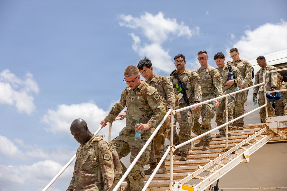 319th ESB Soldiers Return Home Following Hostile CENTCOM Deployment