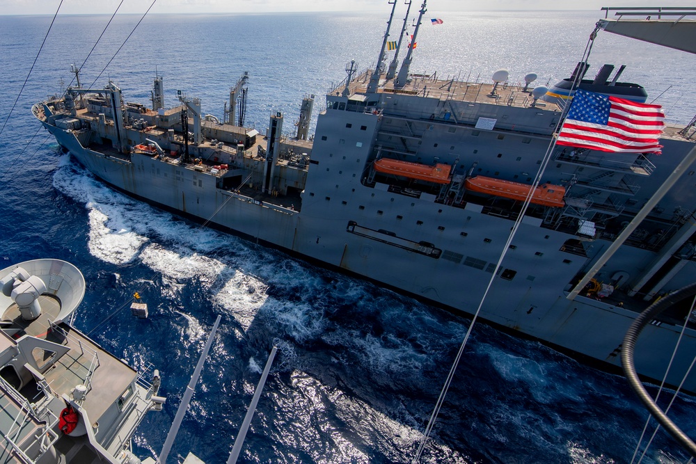 George Washington Conducts Replenish at Sea