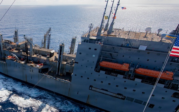 George Washington Conducts Replenish at Sea
