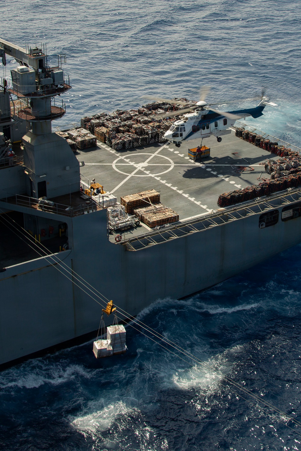 George Washington Conducts Replenish at Sea