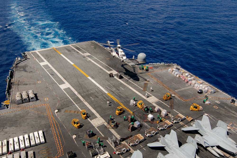 George Washington Conducts Replenish at Sea