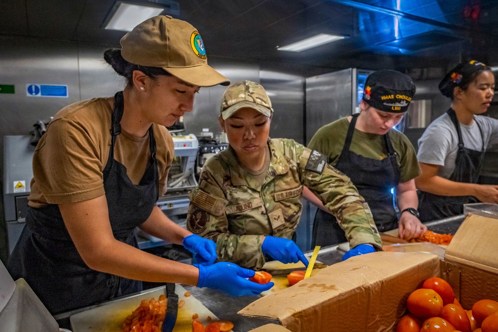 U.S. Navy culinary specialist works in galley aboard Royal Australian Navy HMAS Choules (L100) during Pacific Partnership 2026
U.S. Navy culinary specialist works in galley aboard Royal Australian Navy HMAS Choules (L100) during Pacific Partnership 2026