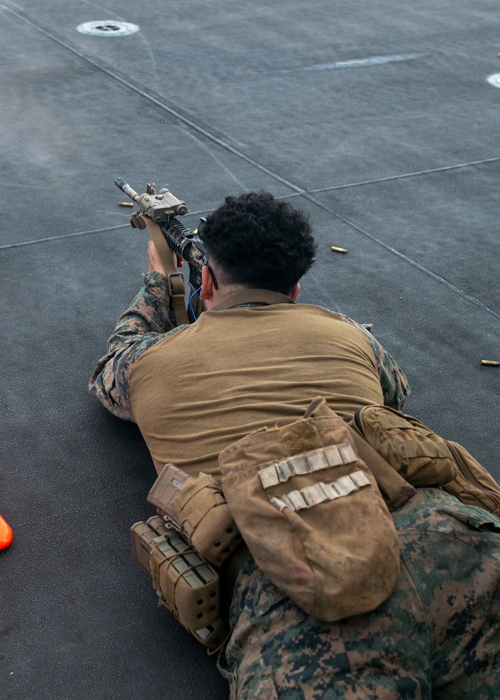 The 31st MEU Conducts a Gun Shoot