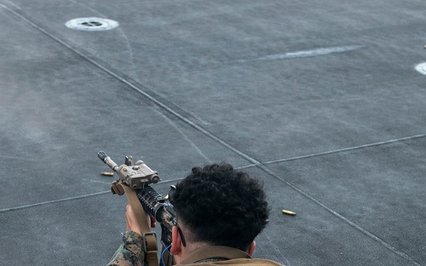 The 31st MEU Conducts a Gun Shoot