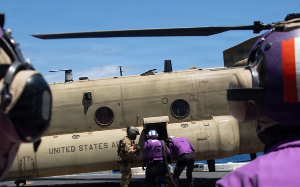 Admirals visit USS Essex during RIMPAC 2026