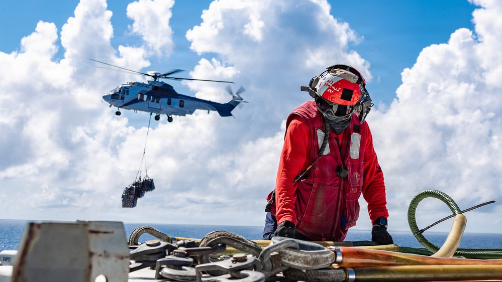 George Washington Conducts Replenishment at Sea