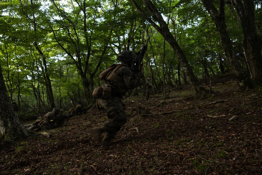 12th LCT Charlie Co. Executes a Force-on-Force Raid at Camp Fuji