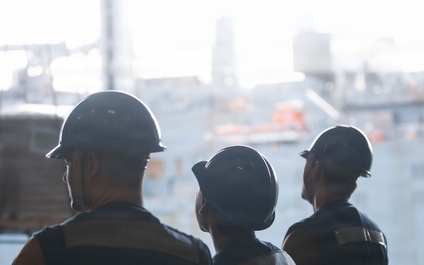 George Washington Conducts Replenishment At Sea