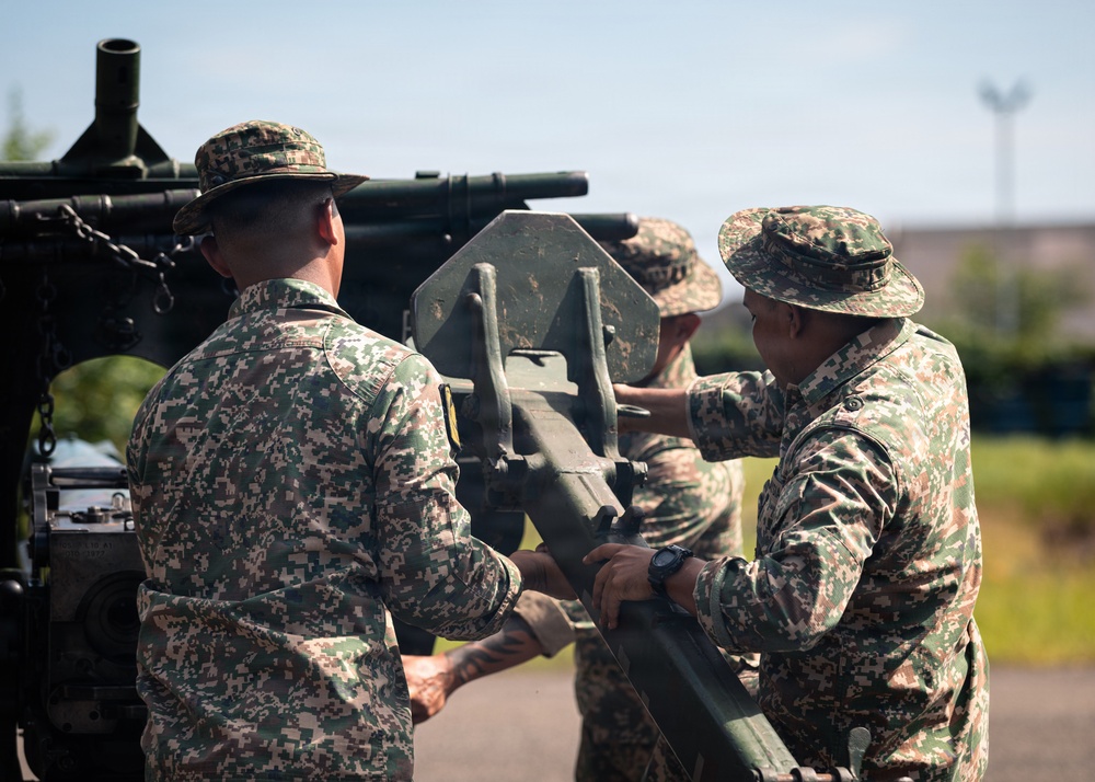 OKNG partners with Malaysian Army for sling load training during Keris Strike 26