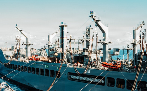 George Washington Conducts Fueling at Sea
