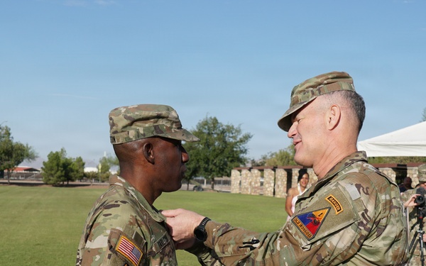 Recognized for excellence: Sustainment brigade commander decorated ahead of relinquishing command
