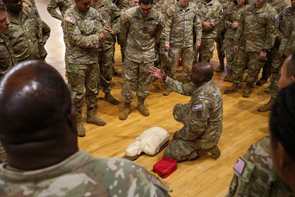 JTF-DC Guardsmen Conduct CPR Training
