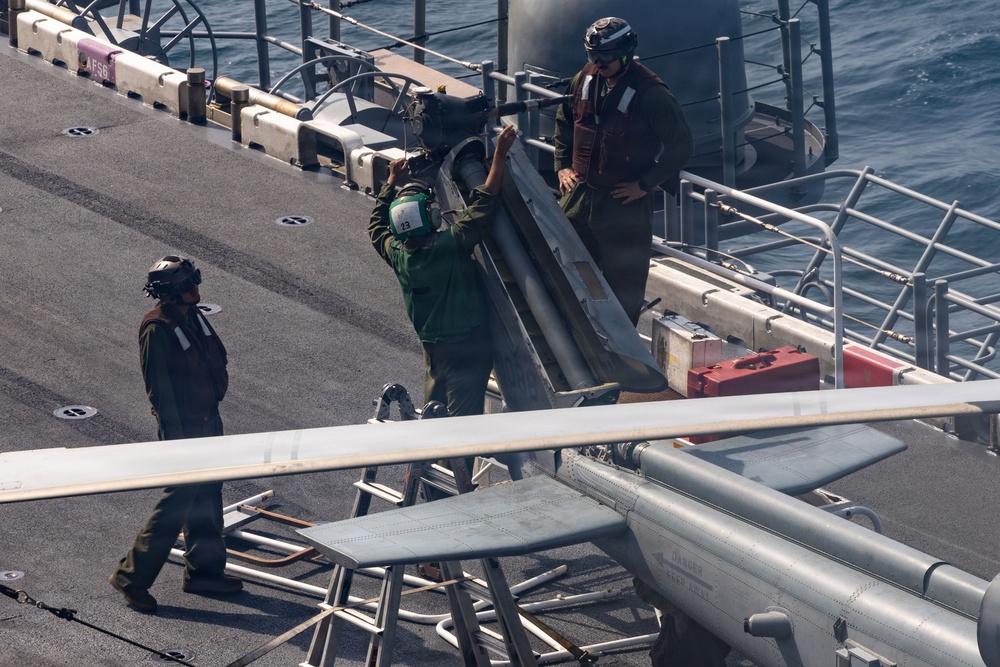 USS Boxer, 11th MEU Conduct Daily Operations
