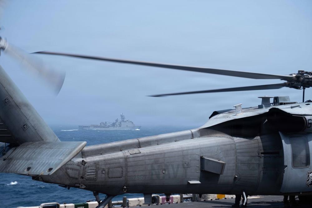 USS Boxer, USS Comstock, USNS Cesar Chavez Conduct VERTREP