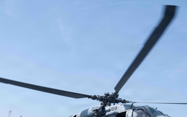 USS Boxer, USS Comstock, USNS Cesar Chavez Conduct VERTREP