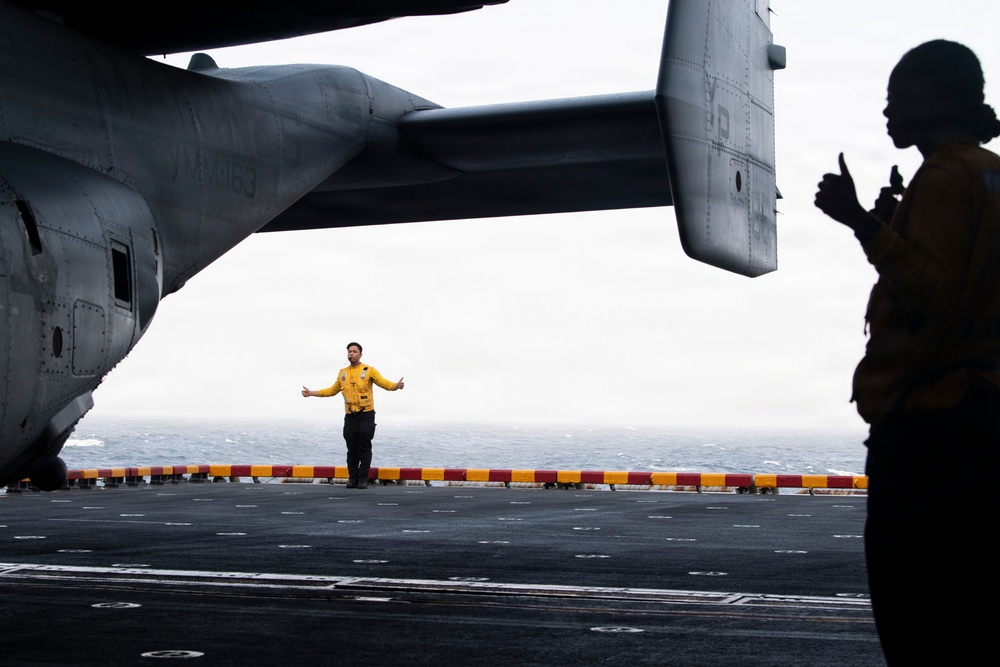Boxer Sailors Transport Aircraft
