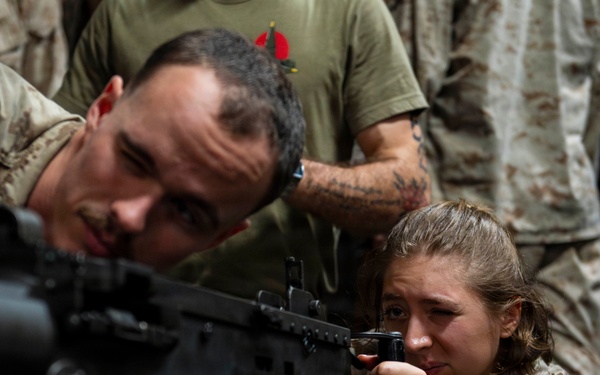 11th MEU Marines Conduct Gun Drills Aboard USS Boxer