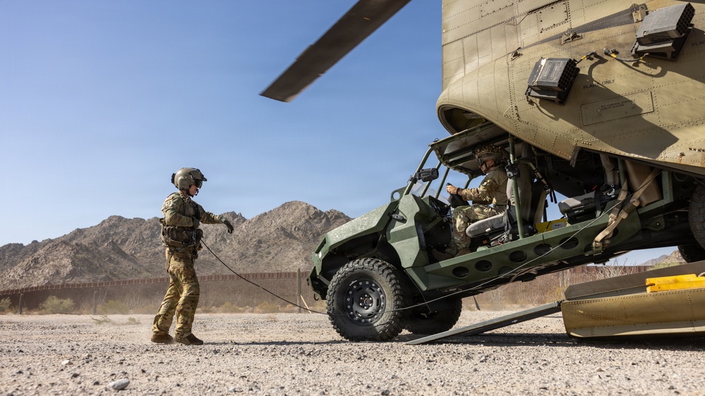 JTF-SB Soldiers conduct air insertion operations