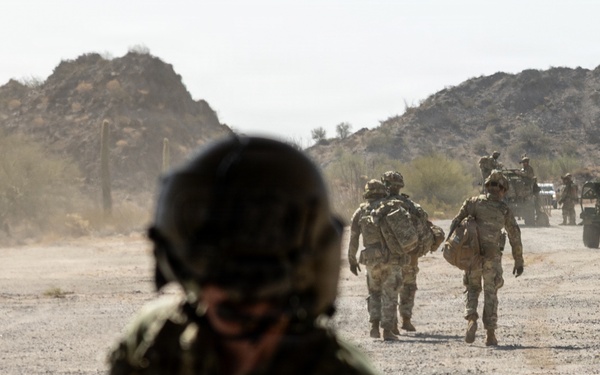 JTF-SB Soldiers conduct air insertion operations