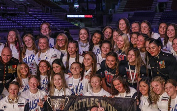 Marines Present Awards During Girl’s Freestyle Finals
