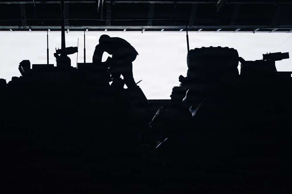 31st MEU | LCAC operations aboard the USS New Orleans (LPD 18)
